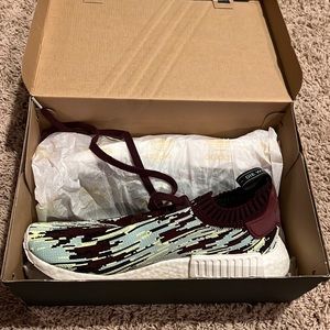 NMD_R1 PK